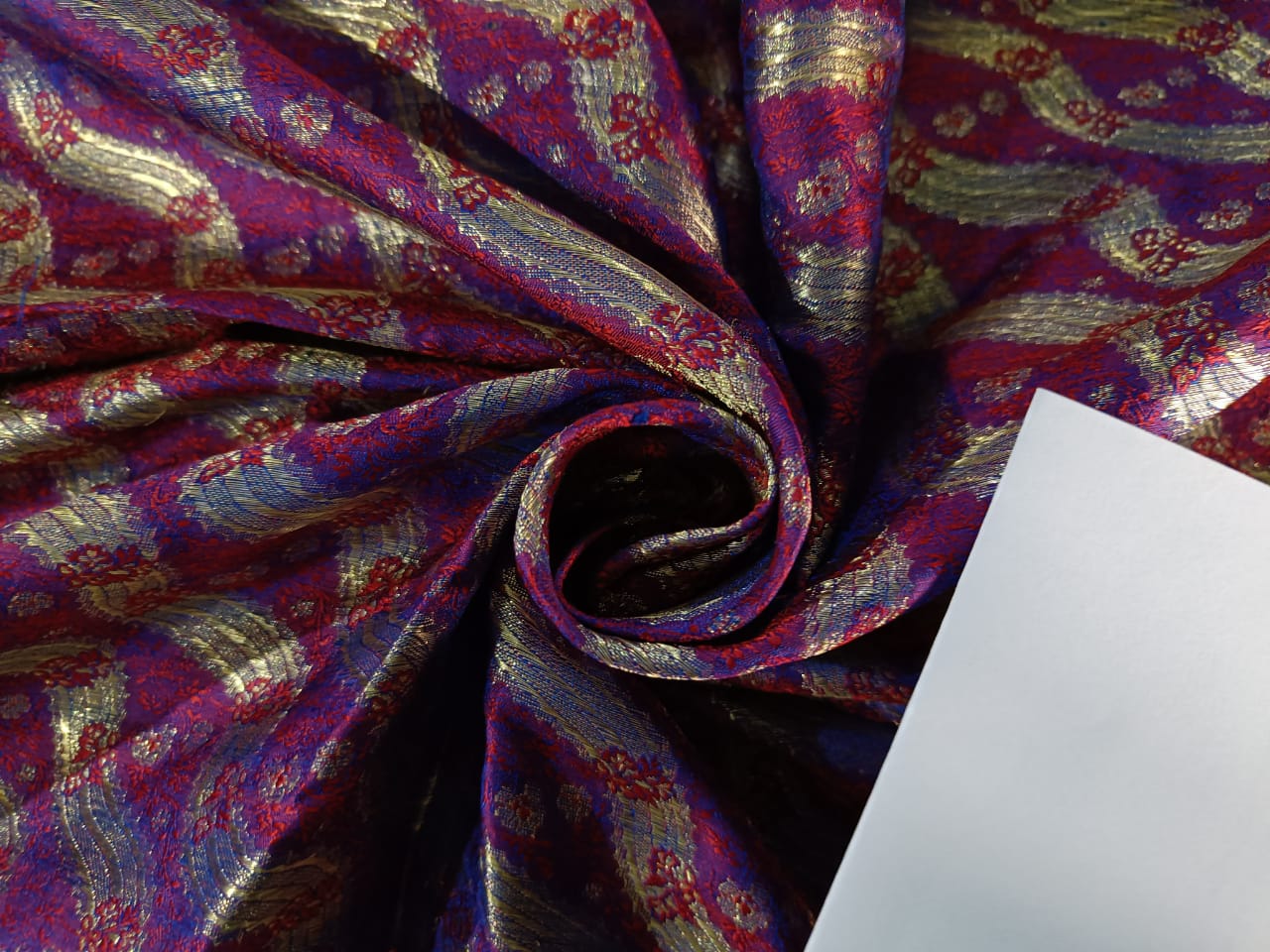 Silk Brocade Fabric Blue, Metallic Gold & Reddish Pink color 44" wide BRO196[4]