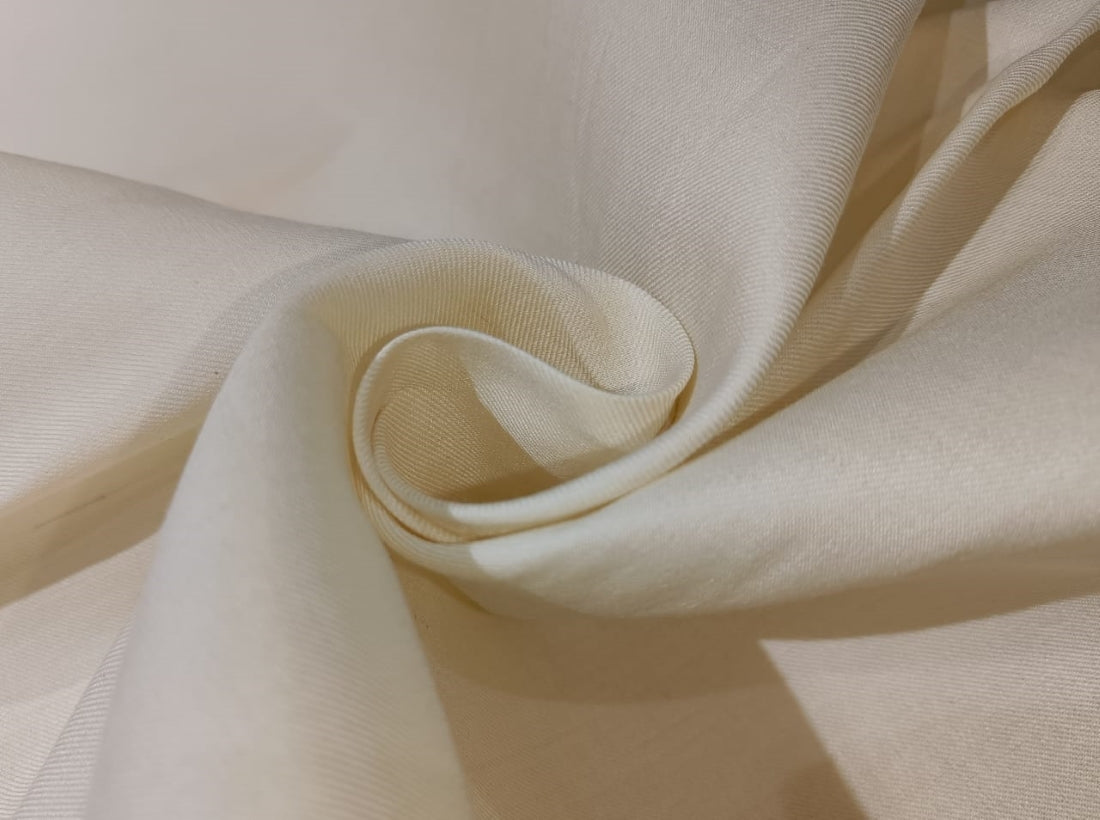 100% Silk Twill fabric 150 Grams 50" wide dayable