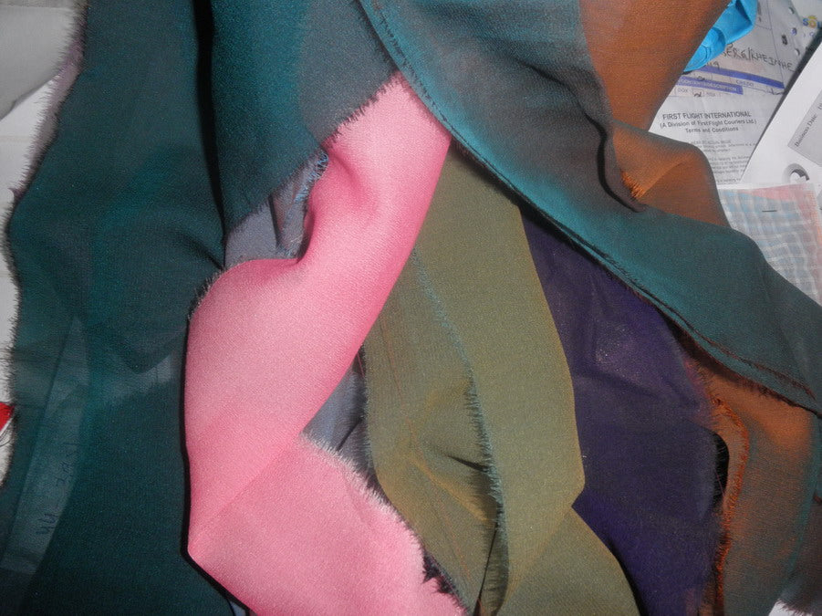 Silk georgette iridescent colours 44" wide [2404]