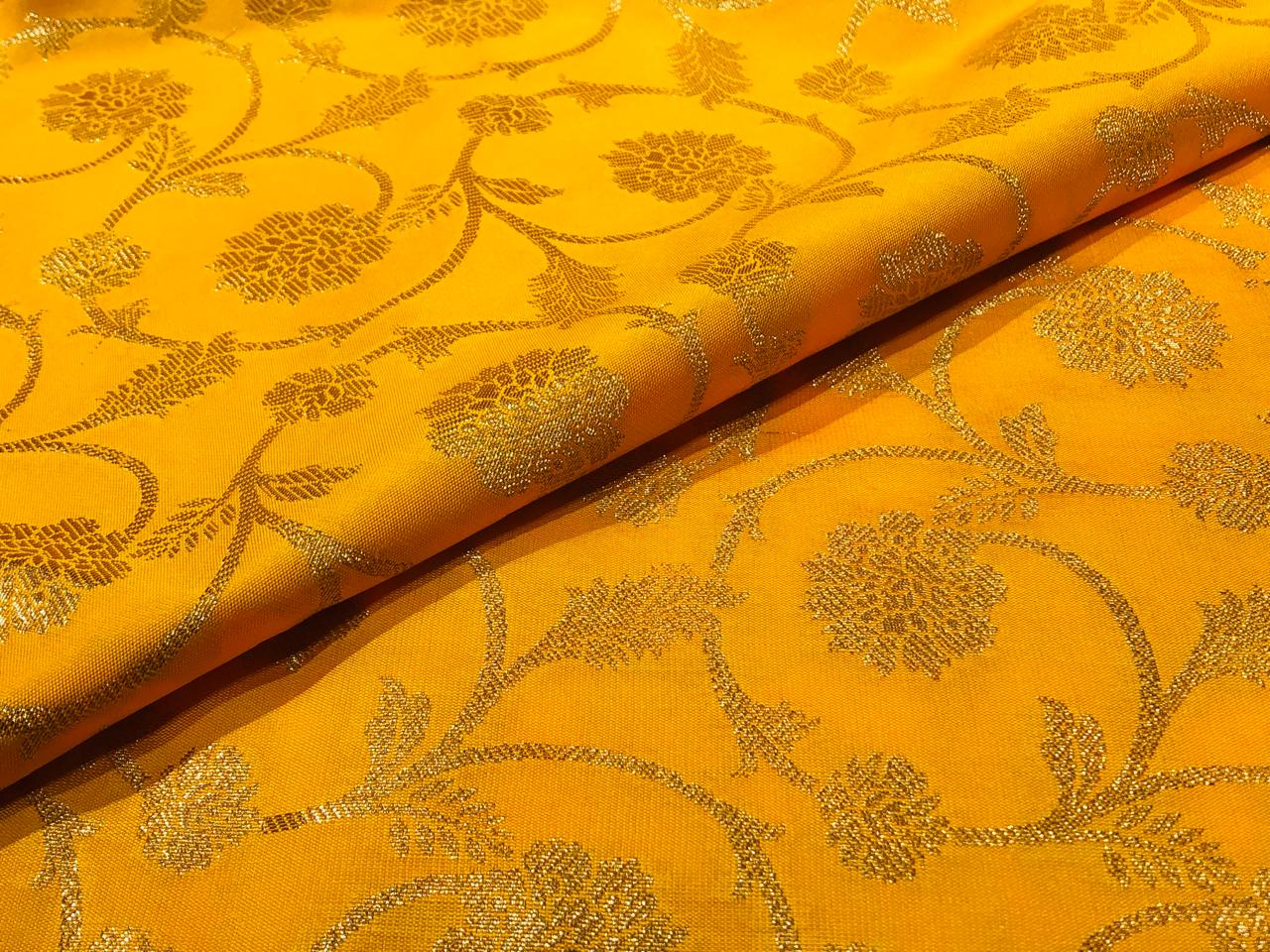 Brocade fabric mango yellow x metallic gold color 44" wide BRO1031[1]