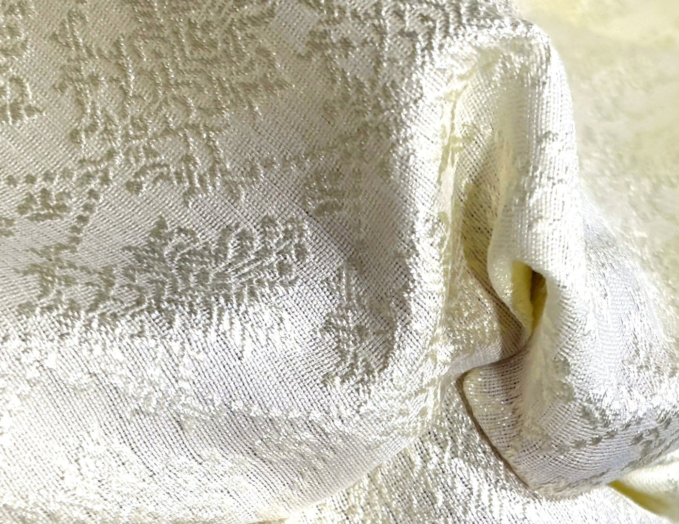 Brocade Fabric off white diamond self  motif  all over Jacquard 44" BRO1027[3]
