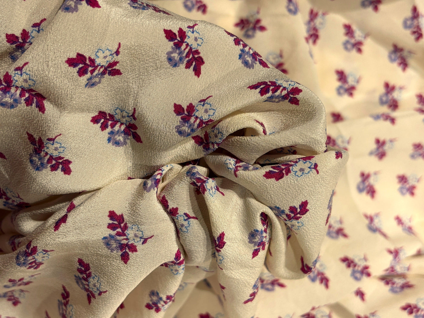 Pure silk  crepe printed fabric cream with tiny lavender burgundy floral motifs 54"[18262]