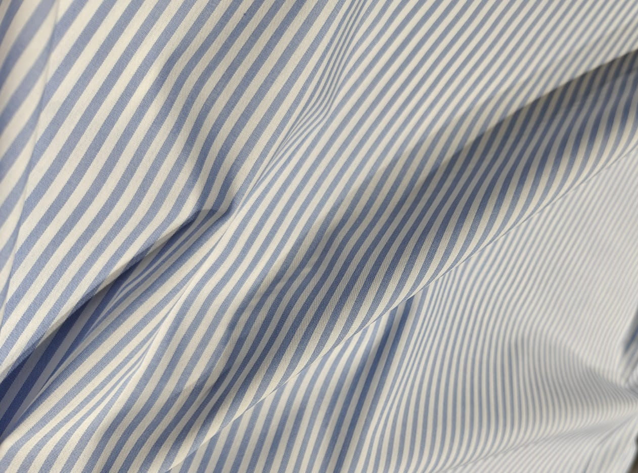 100% Cotton Poplin  Millmade Yarn dyed Cotton poplin blue /white stripes lycra 50 inches wide [17233]