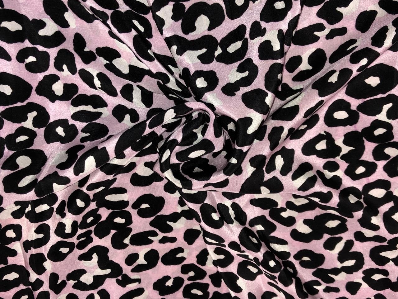 100% Pure Silk Satin 80 grams lilac  with tiger print 54"Wide Fabric [18288]