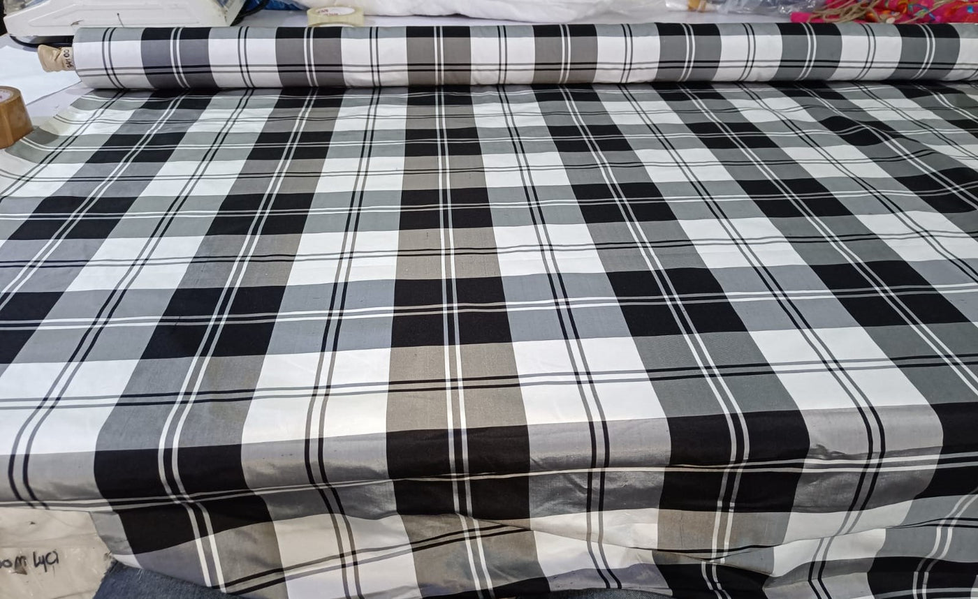 SILK TAFFETA FABRIC Grey,Black & White plaids 54" wide TAFC32[1]