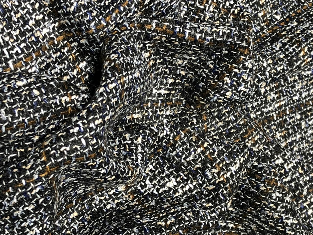 Suiting blended viscose ,poly, acrylic crepe 58" wide black, brown and white  [17718]