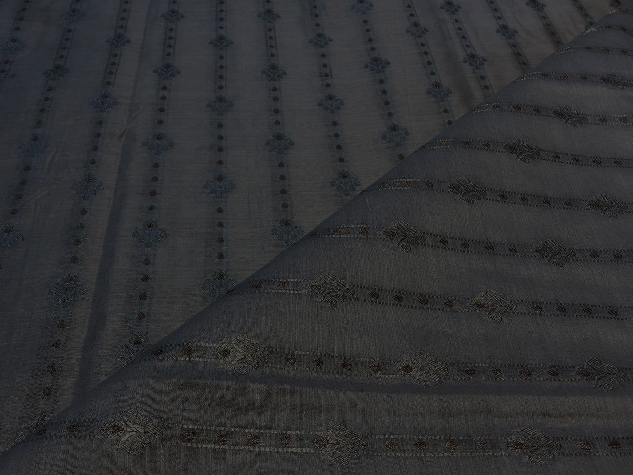 100% Silk munga Brocade fabric with gold zari horizontal stripes with floral jacquard BRO1090[3]