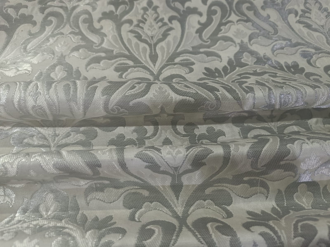 Silk Brocade King Khab [kings dream] fabric Ivory and metallic Silver jacquard 36" wide BRO155[1]