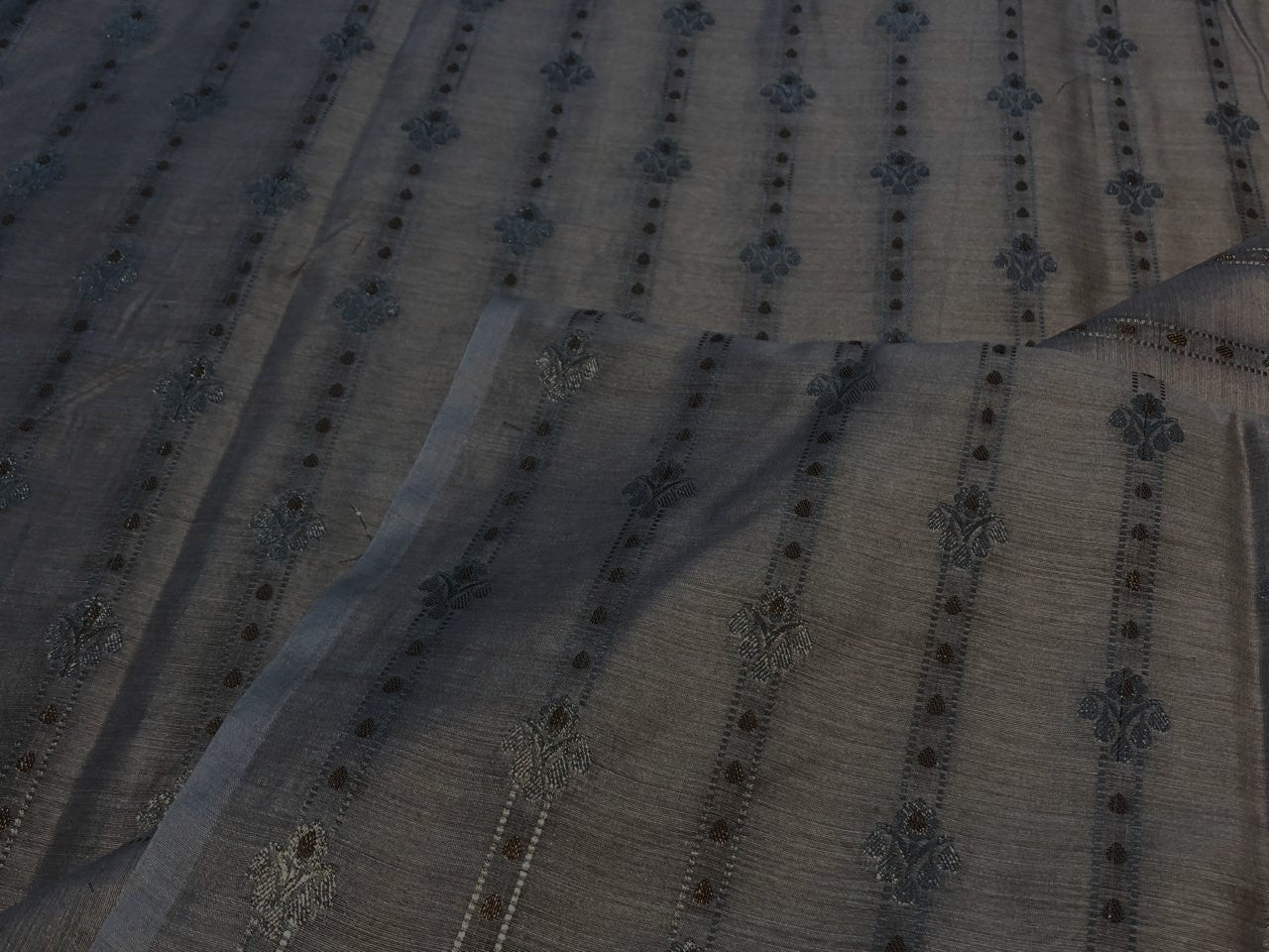 100% Silk munga Brocade fabric with gold zari horizontal stripes with floral jacquard BRO1090[3]