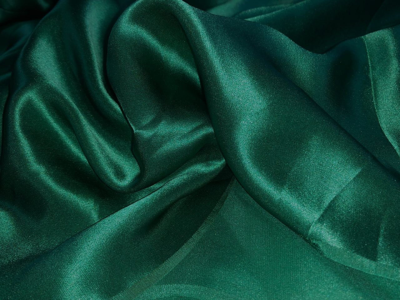 100% PURE SILK SATIN FABRIC 60 GRAMS Leaf Green Color 44&quot; wide [17609]