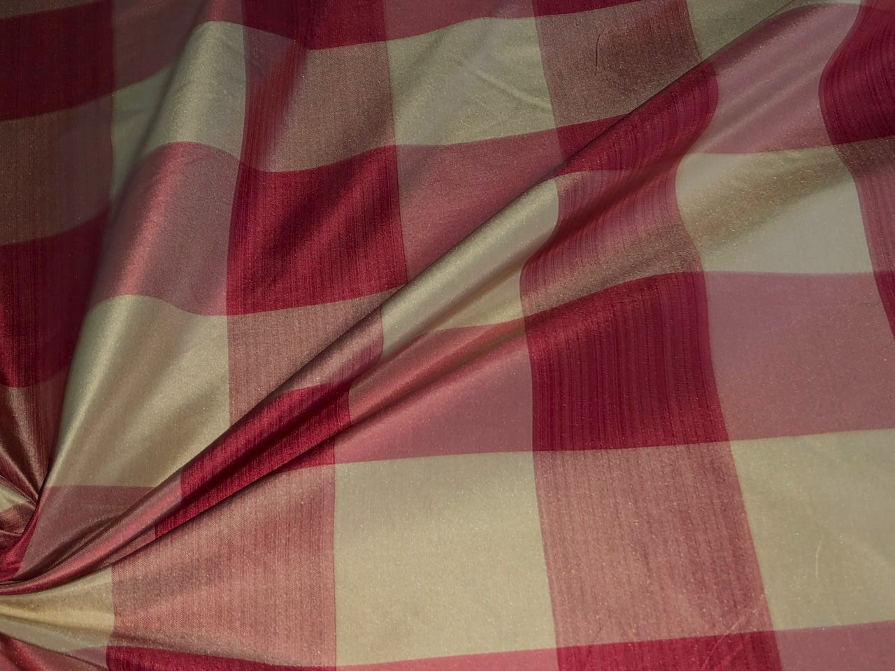 100% Silk tafetta plaids pink salmon,dusty red and golden cream [tafnewc19roll]