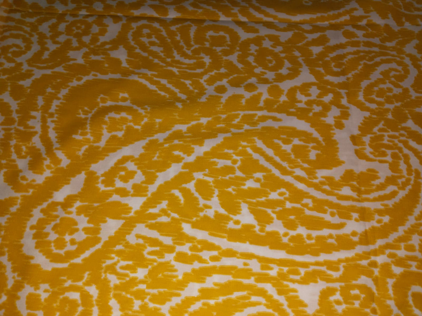 100% Cotton Poplin  Print  YELLOW AND WHITE  58" wide[16060]