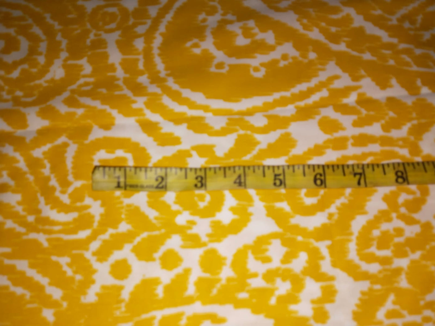 100% Cotton Poplin  Print  YELLOW AND WHITE  58" wide[16060]