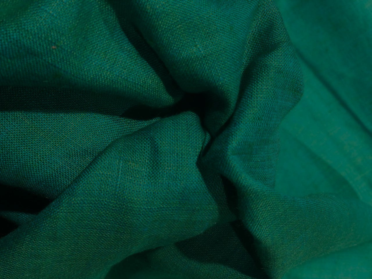 100% linen  40 LEA 58" wide TWO TONE colors available in  colors royal blue x pink, green x blue [17443/44]