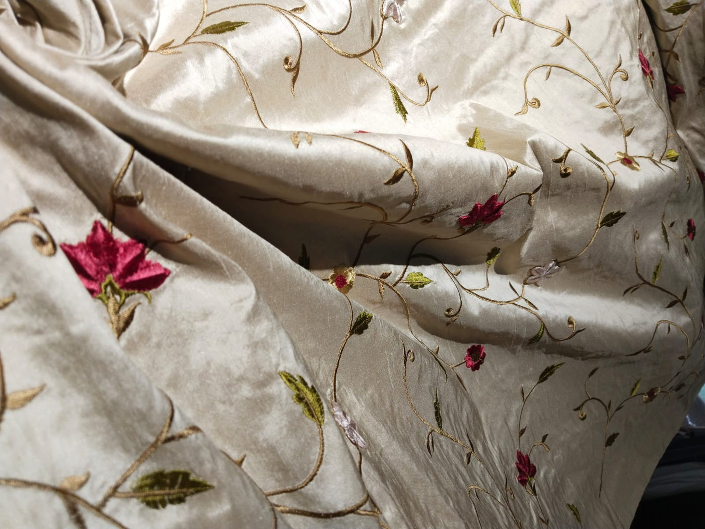 100% Dupioni SILK  fabric 110" wide IVORY WITH FLORAL EMBROIDERY [DUPEMB68_110"EMB]]