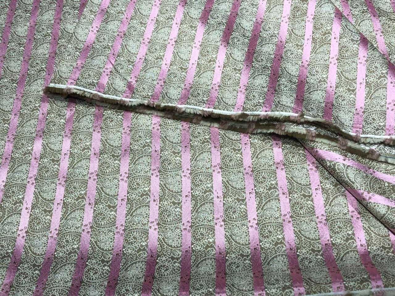 Brocade fabric subtle silver pink  color with paisley jacquard  44" wide reversable BRO1031[2]