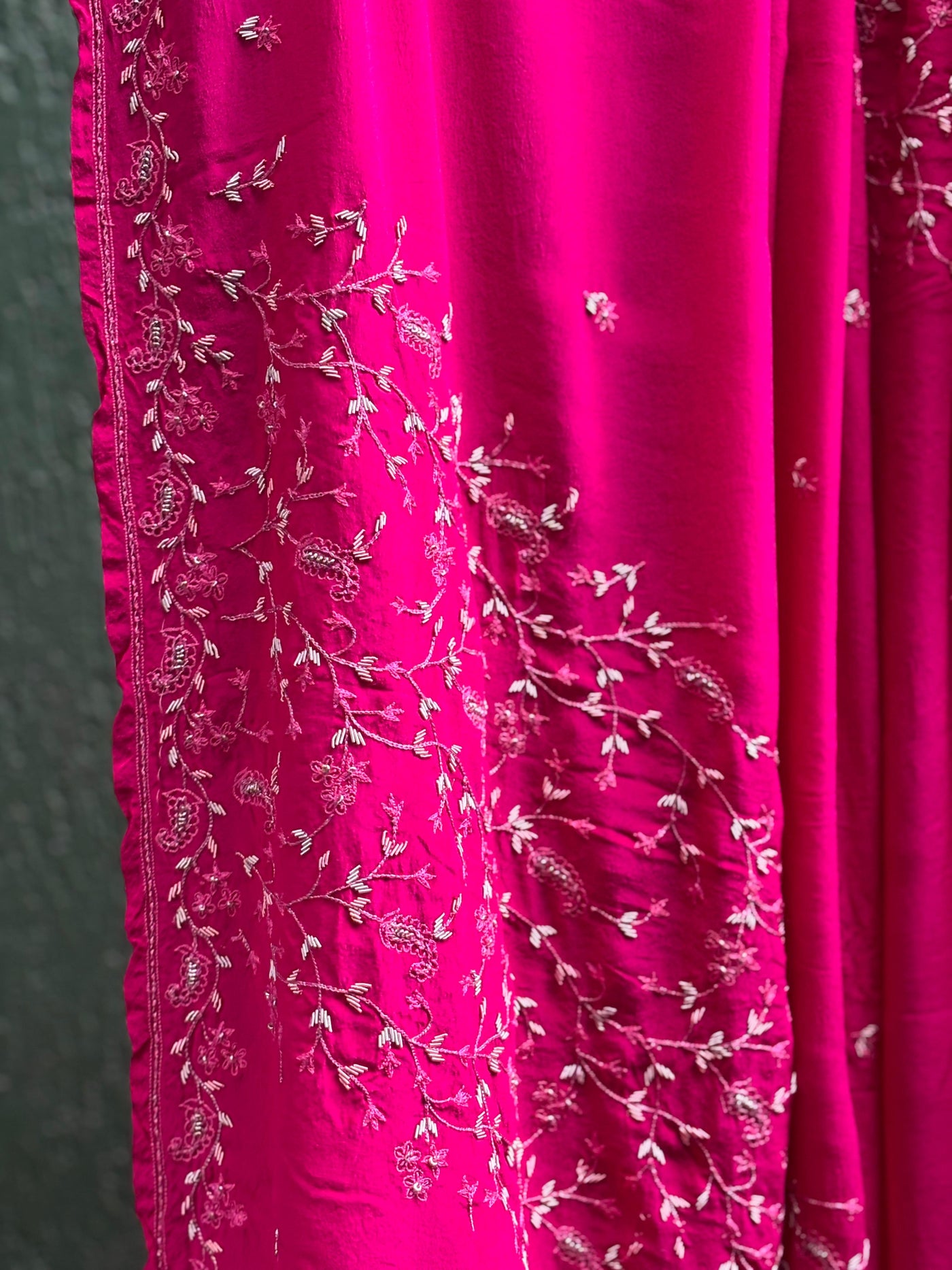 Indian beautiful silk crepe sari hot pink 6 yards with zardosi embroidery