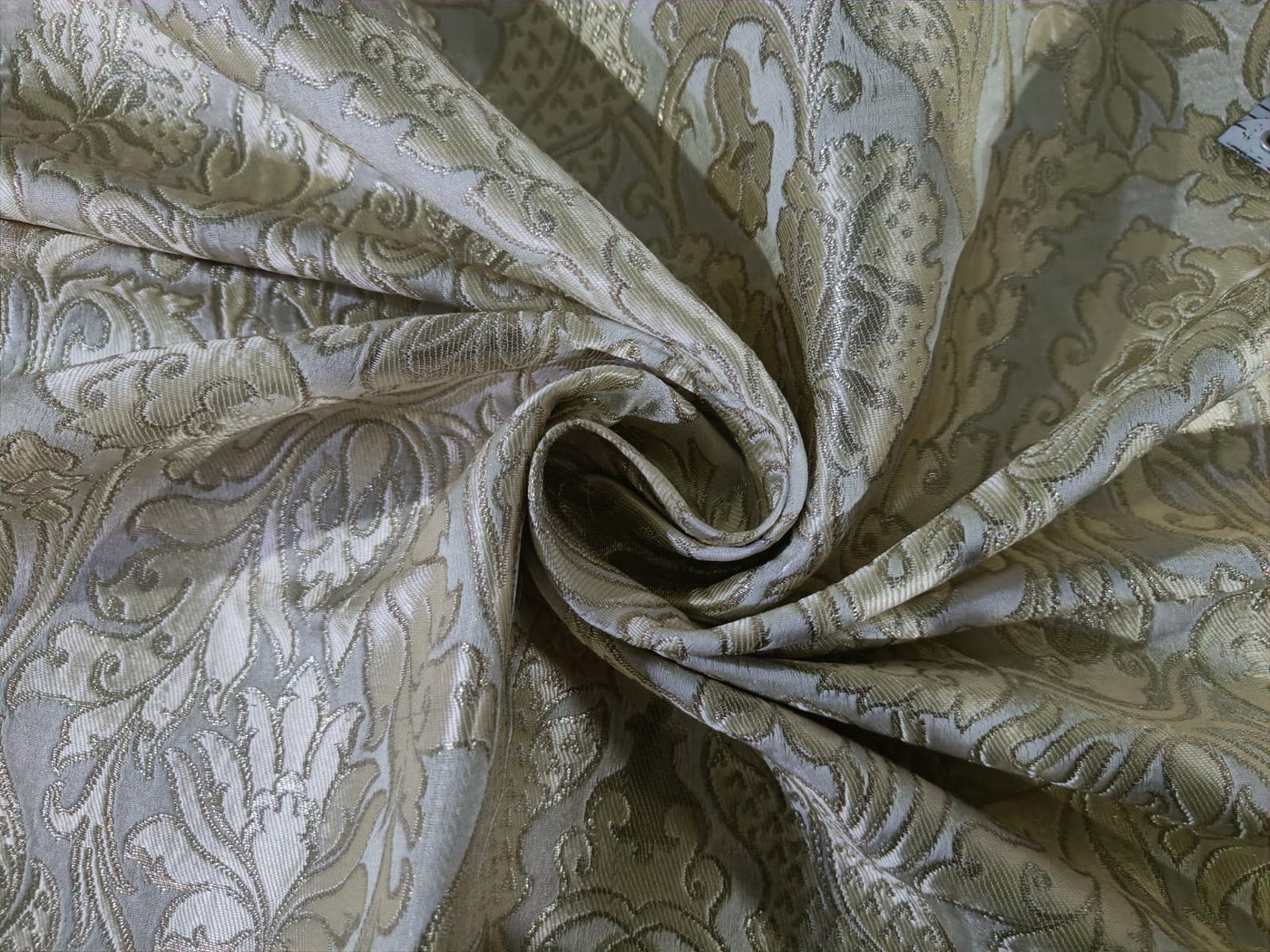 Silk Brocade Fabric Ivory, Metallic Gold & Golden Cream 36" wide BRO268[4]