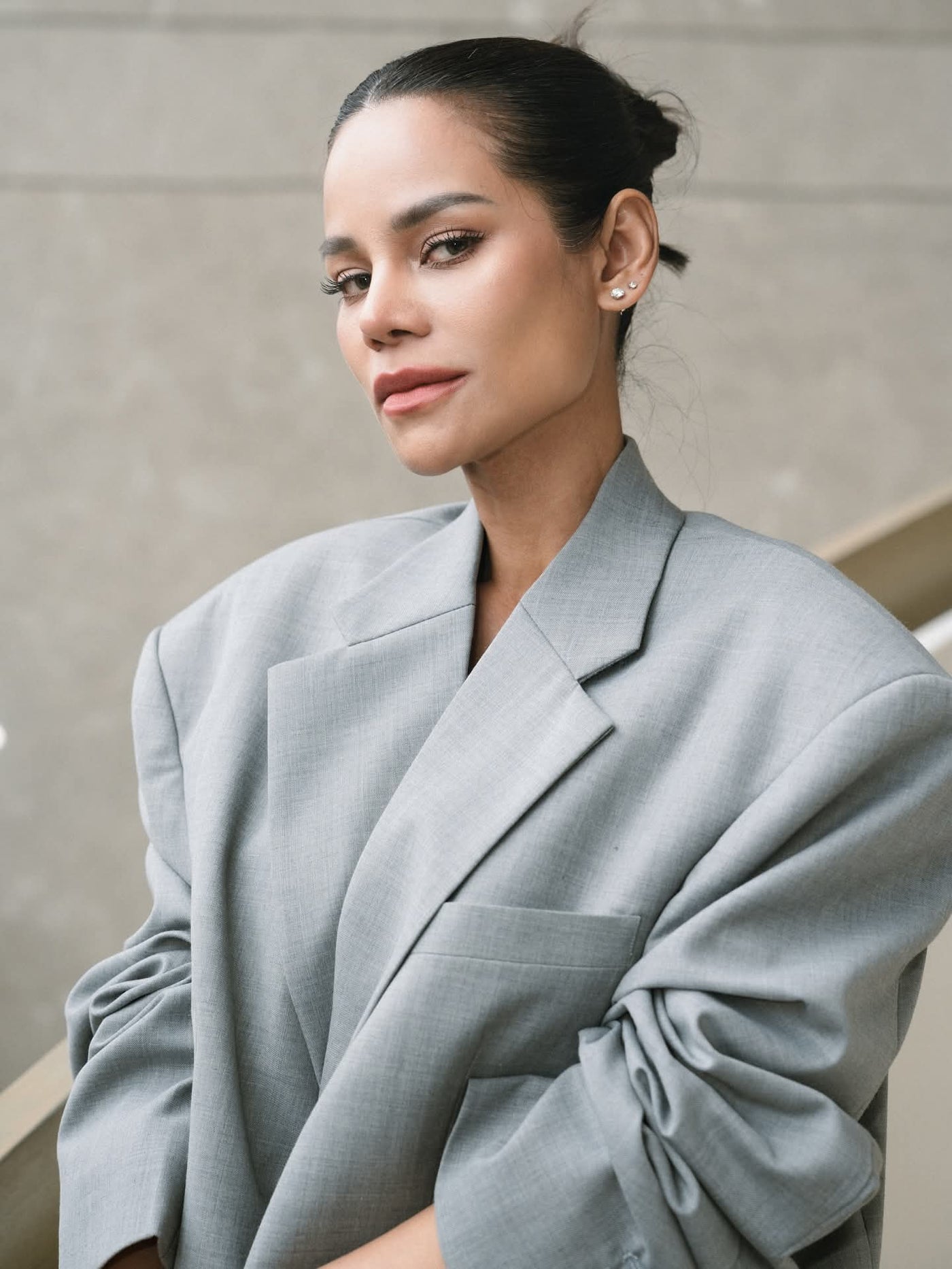 Italian Suiting blended viscose ,poly, acrylic light grey color 58" wide [17605]