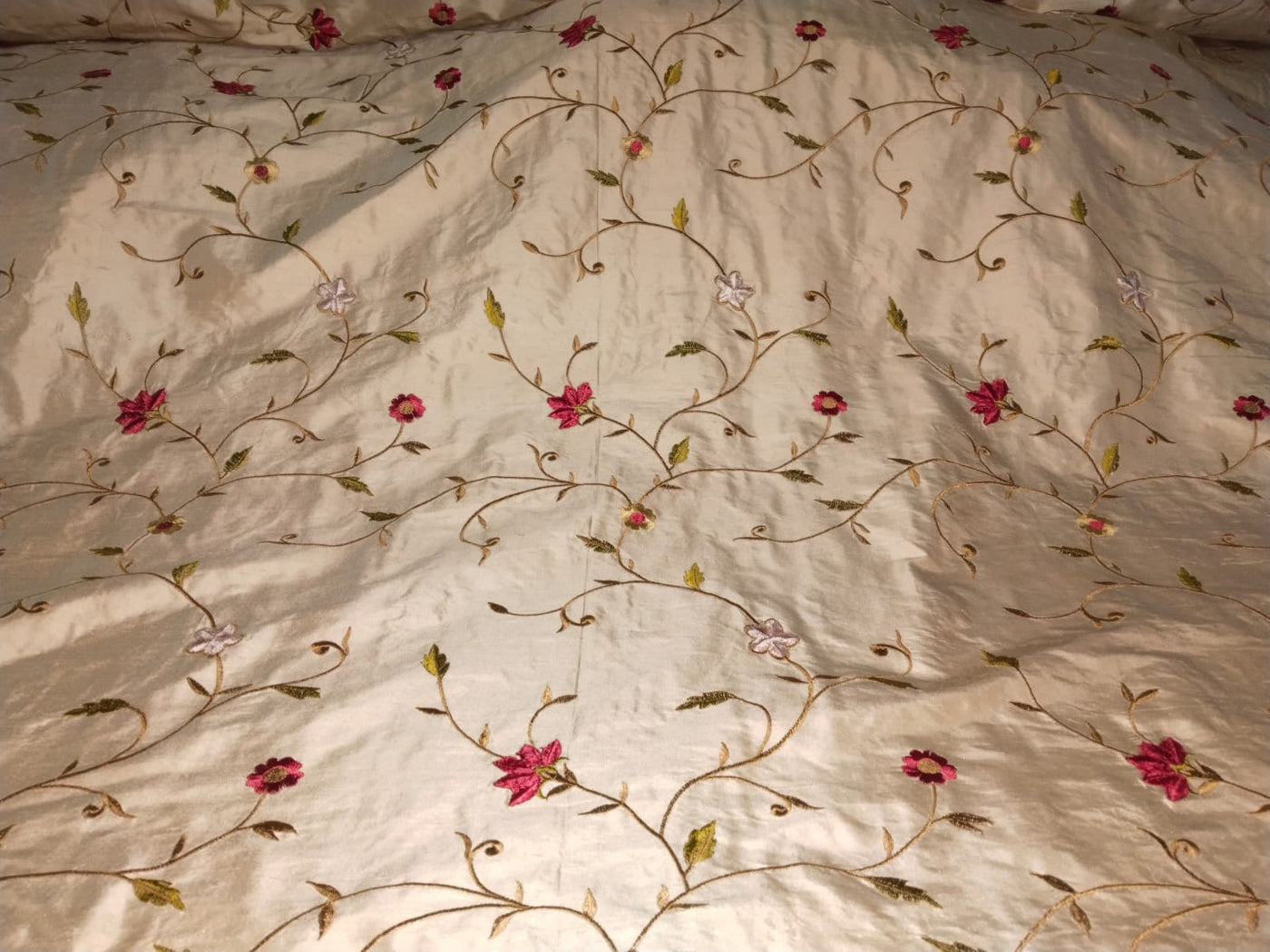 100% Dupioni SILK  fabric 110" wide IVORY WITH FLORAL EMBROIDERY [DUPEMB68_110"EMB]]