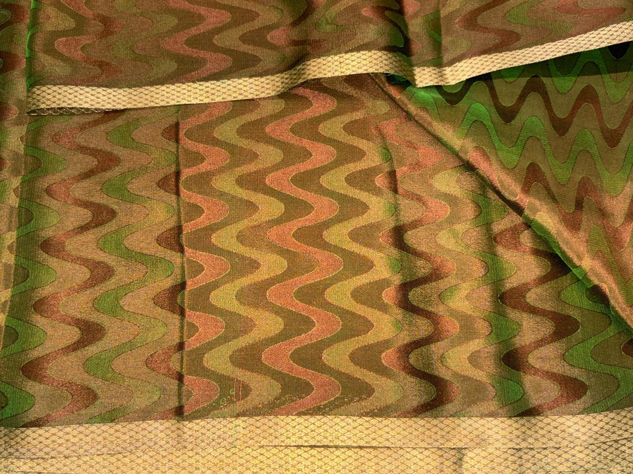 100% Silk Crepe Jacquard Fabric – Two-Tone Finish in Teal,Navy & Green/Burgundy & Red/Gold  44” Wide  16 Momme [18369/70/71]