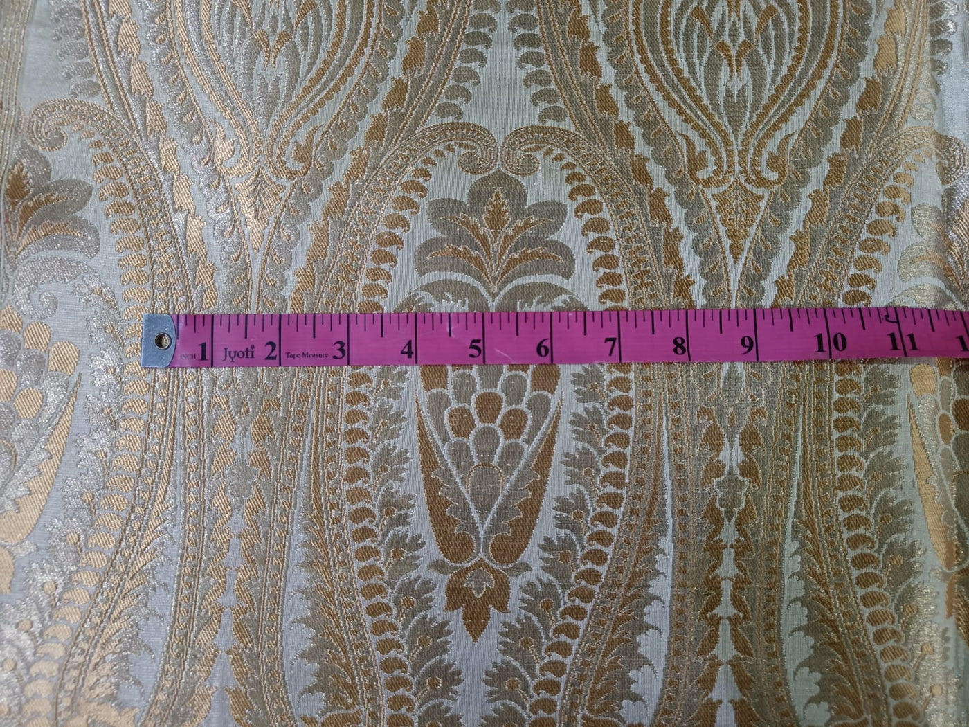 SILK BROCADE FABRIC Cream & Metallic GOLD COLOR 44" wide BRO240[1]