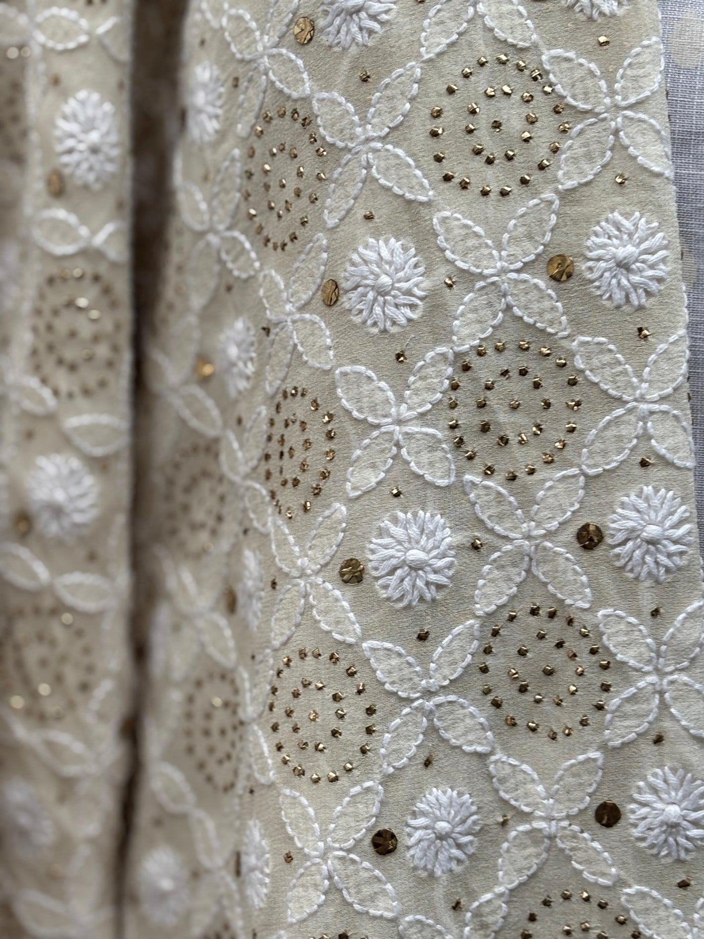 Stole with mukesh , dori tikki ,a traditional Indian embroidery 44" wide and 3 yards long.[17687]