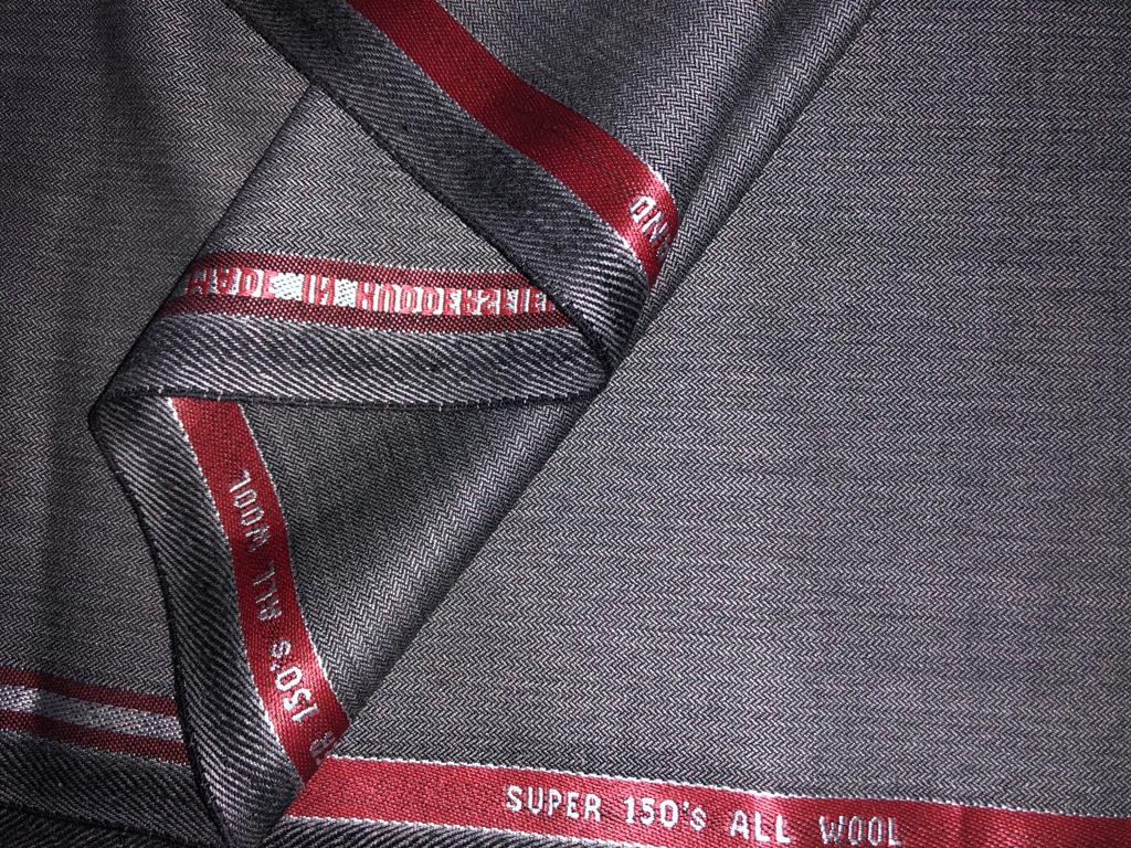 3.5 Metres Dark Navy Super 140s 100% Merino Wool Suit Fabric, Woven in Huddersfield England sold