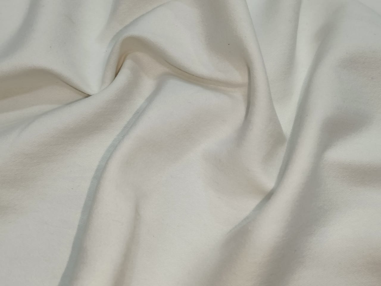 Cotton Lycra  suiting fabric 58"; wide 350 gms [15458]