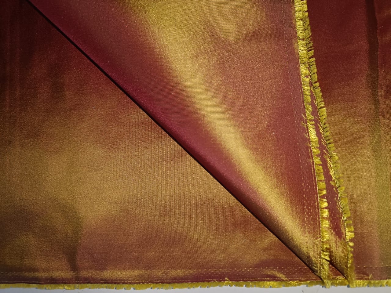 100% Silk Taffeta fabric Rust x Gold  Color 54" wide TAF206[2]