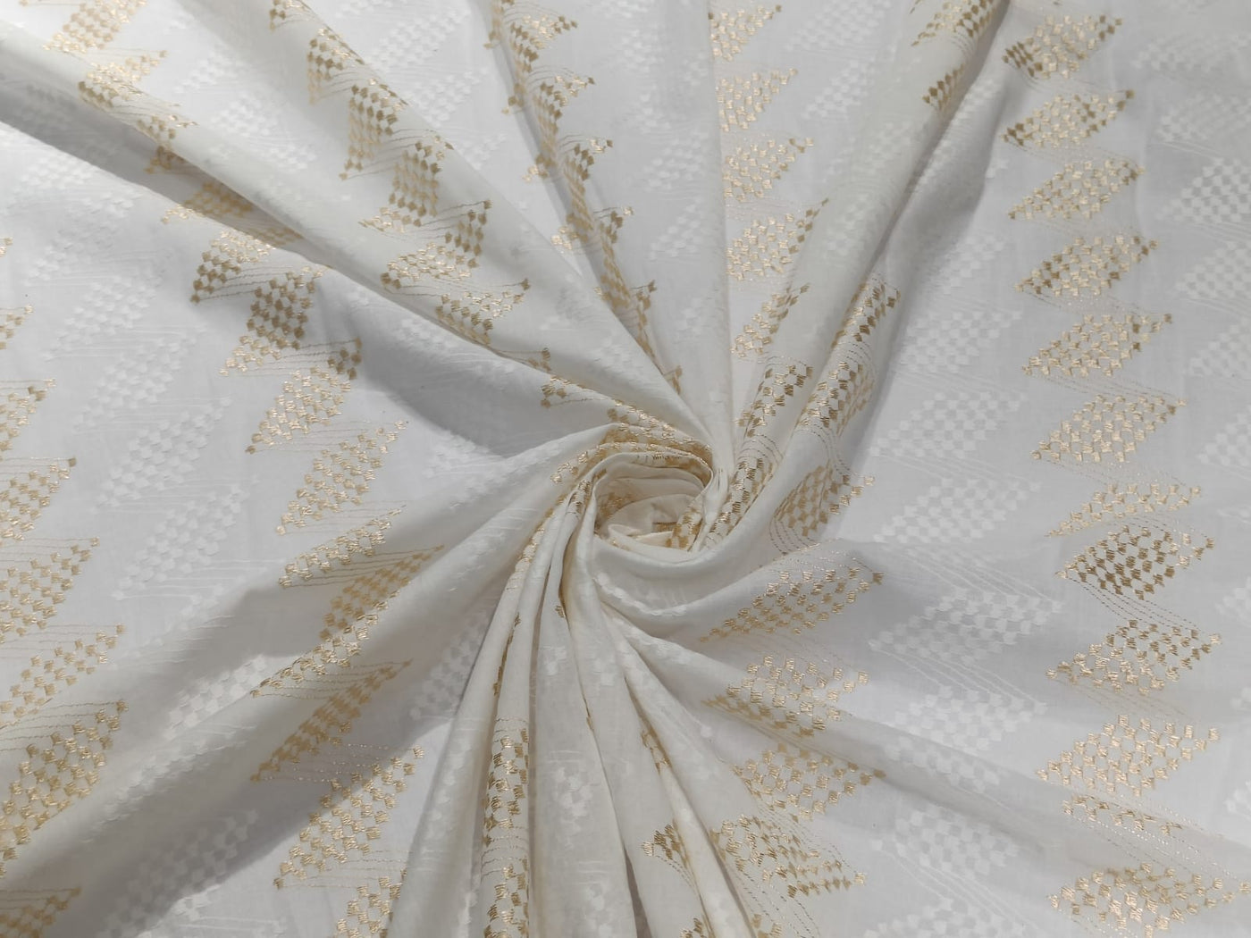 White cotton metallic jacquard fabric 44" wide [11140]
