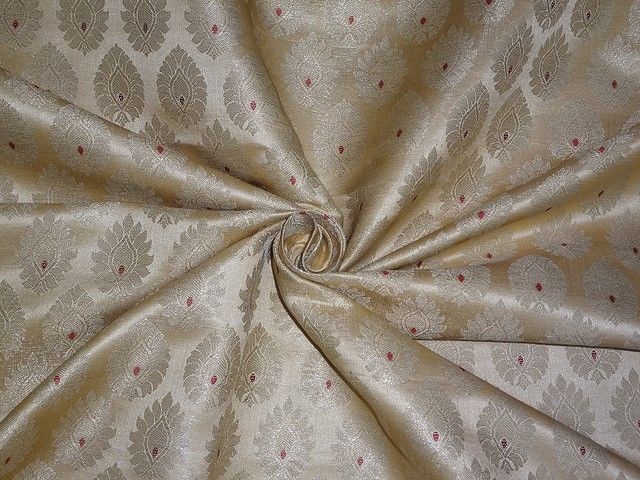 Spun Brocade Fabric Red,Light Gold & Metallic Gold colour 44" wide BRO342[4]