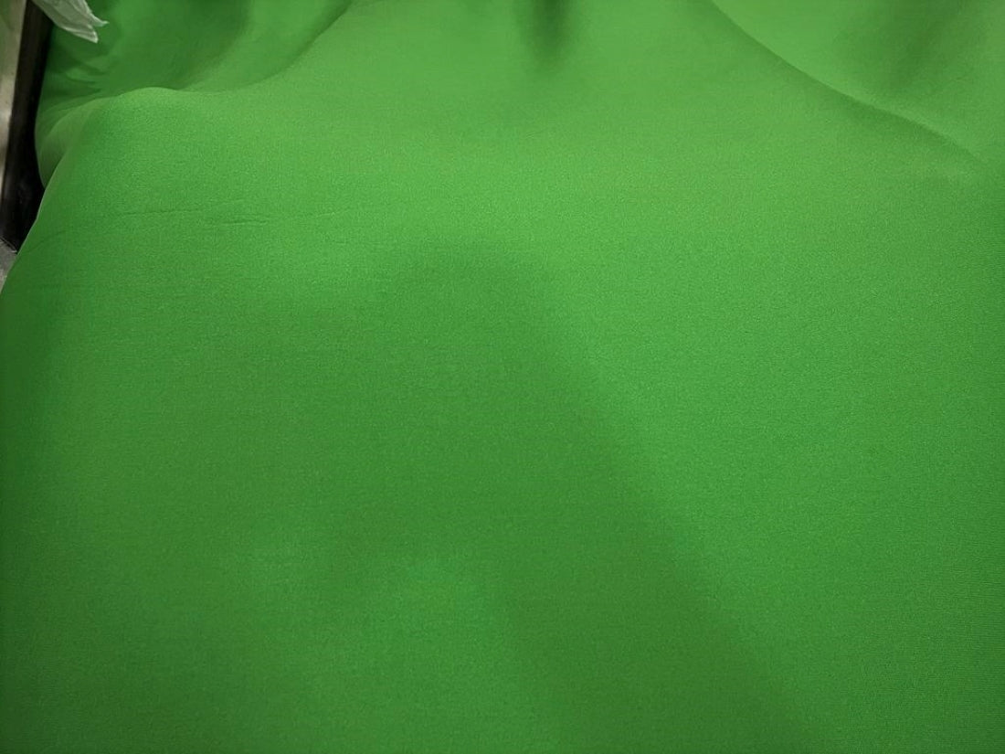 Green Scuba Knit Fabric ~ 60 inch wide 2 MM[12092]