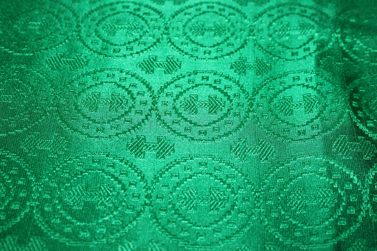 100% PURE SILK BROCADE VESTMENT FABRIC Green color 44" wide BRO365[2]