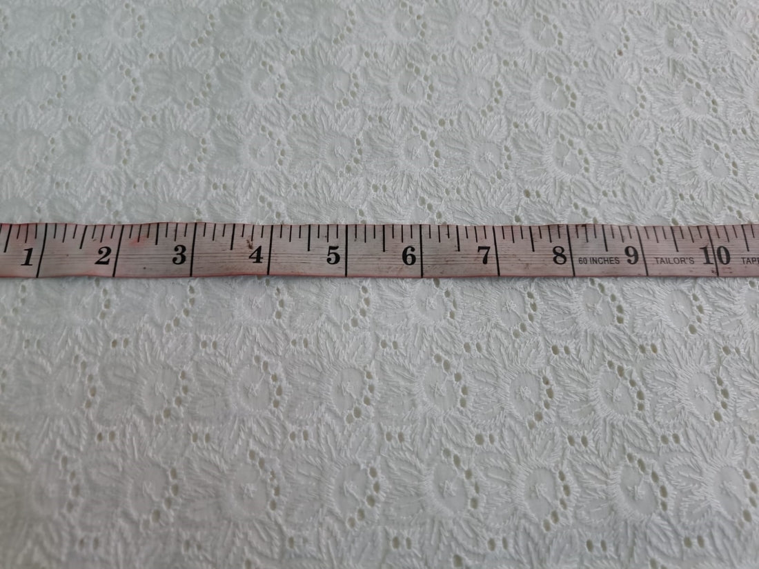 100% cotton cut work embroidery white colour 44" wide B2#86[1] [7747]