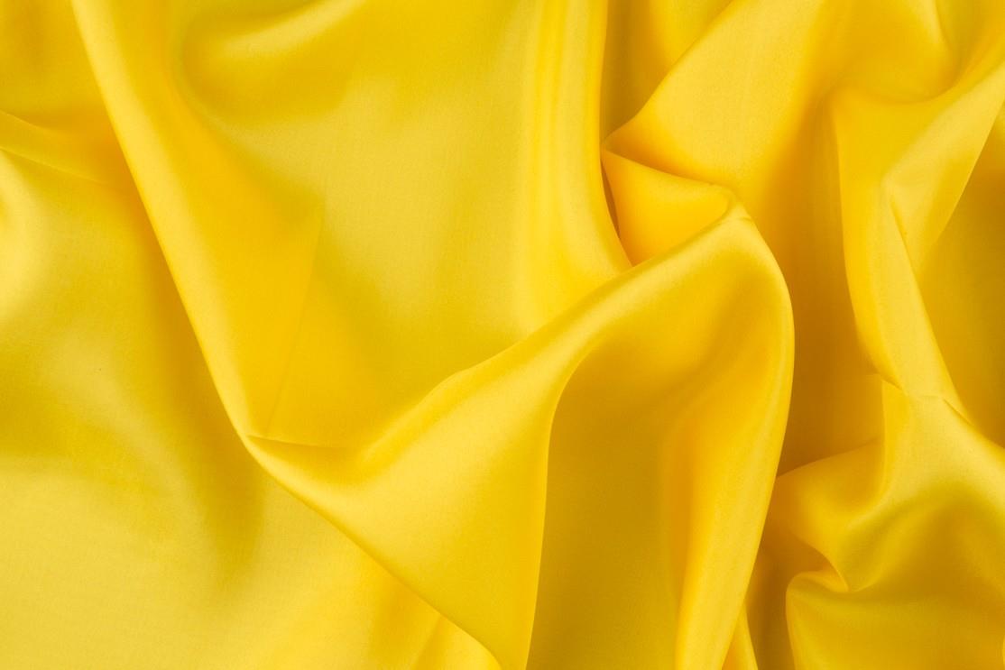 silk habotai 11 MOMME BRIGHT YELLOW COLOR 44" wide [9474]
